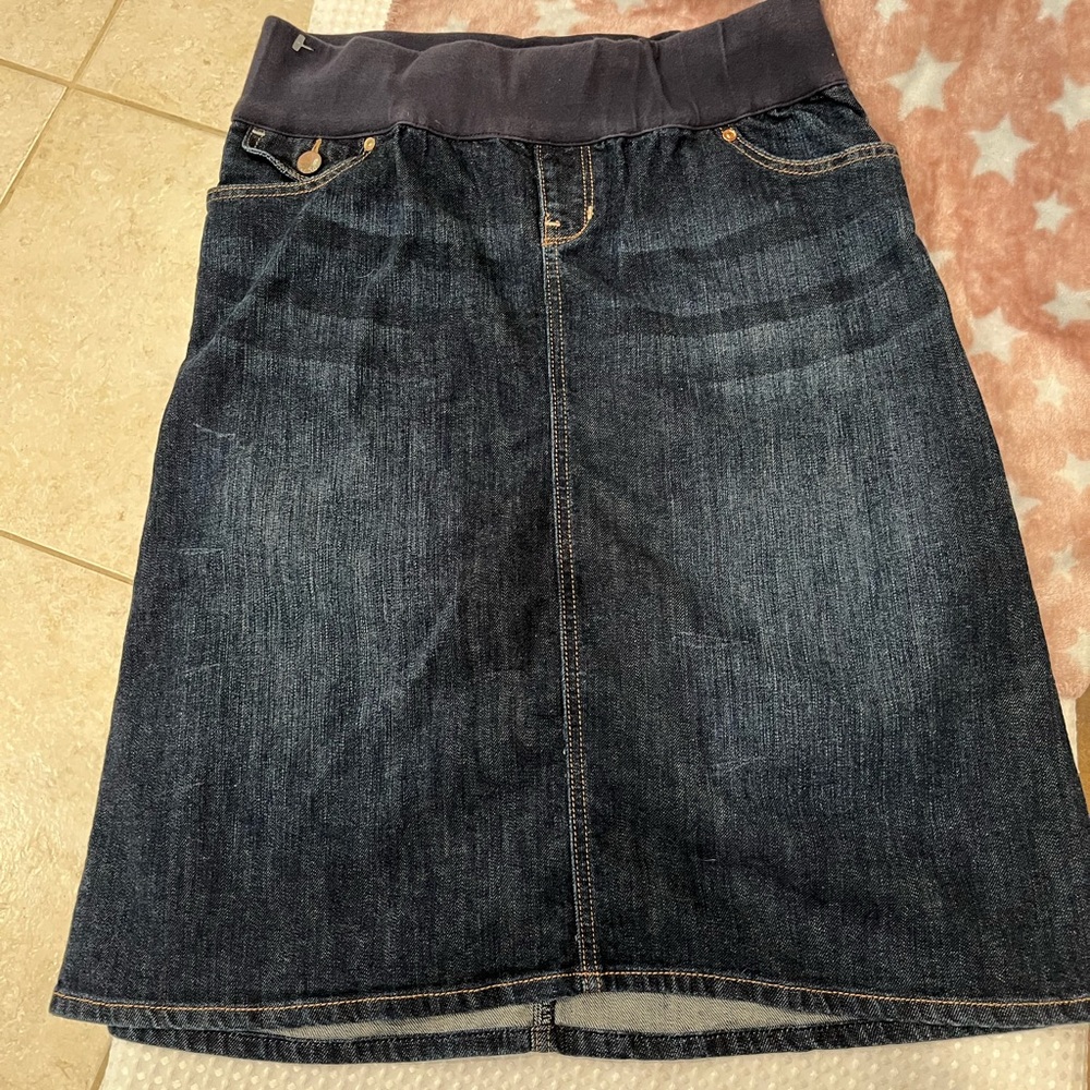 Women’s Maternity GAP Dark Blue Denim Skirt with Waistband Size 4